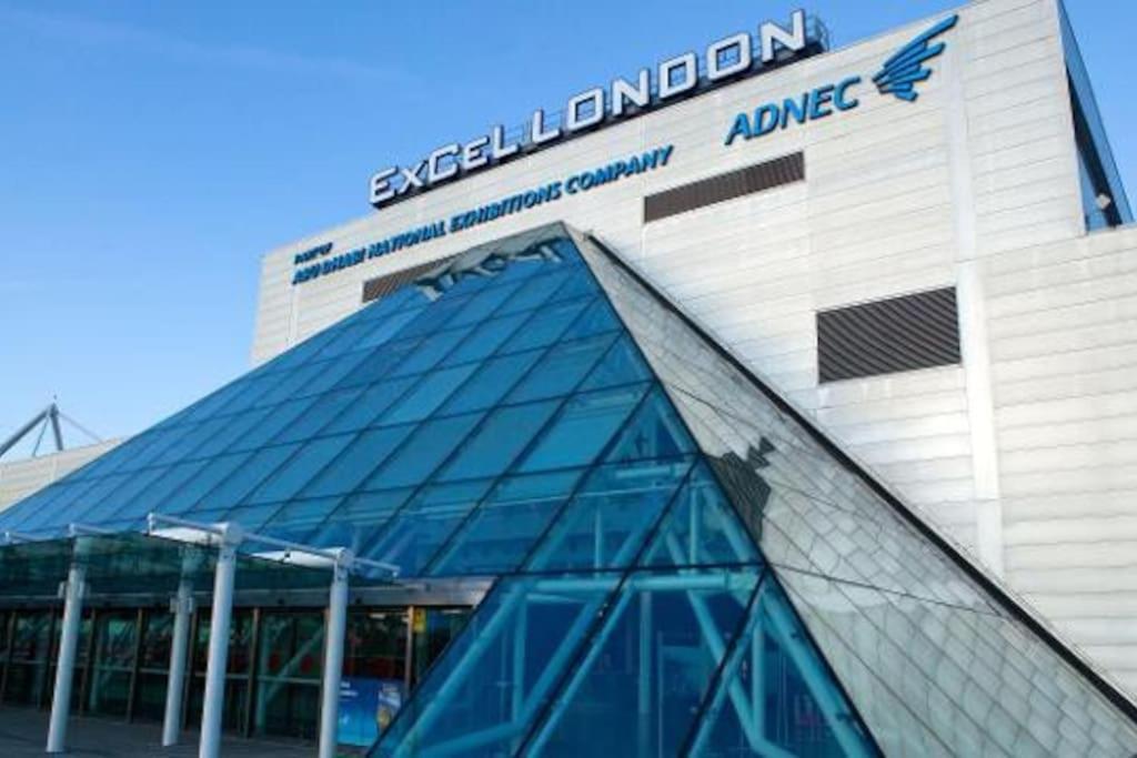 Full Apartment Close To Excel Centre, London City Airport , O2 Arena Luaran gambar